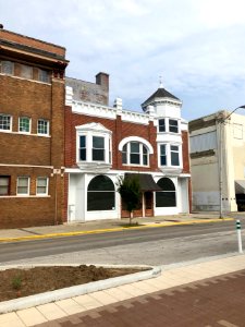 10th Street, Richmond, IN 