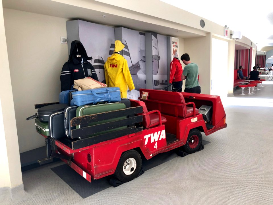 TWA Luggage Vehicle, TWA Flight Center, John F. Kennedy In… 