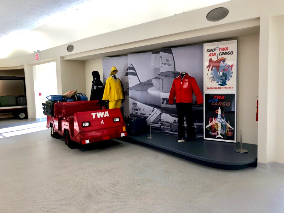 TWA Luggage Vehicle, TWA Flight Center, John F. Kennedy In… 
