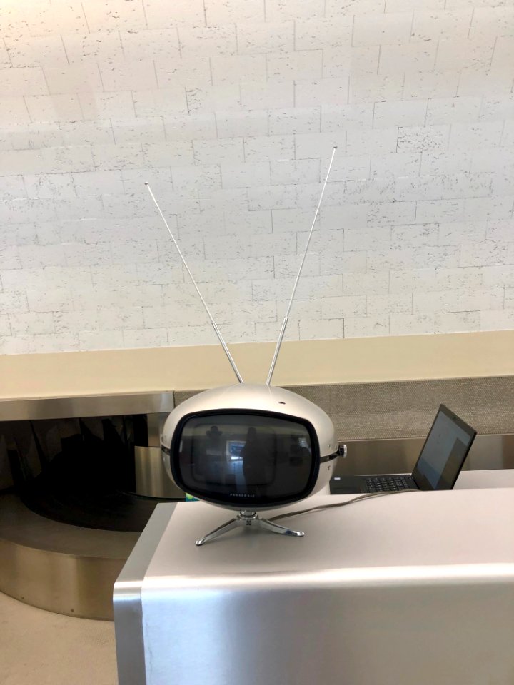 Panasonic Orbitel TV, TWA Flight Center, John F. Kennedy I… 