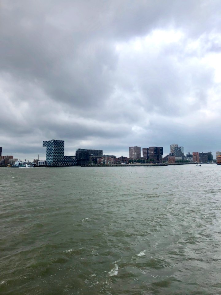 Nieuwe Maas, Rotterdam, Zuid-Holland, Nederland 
