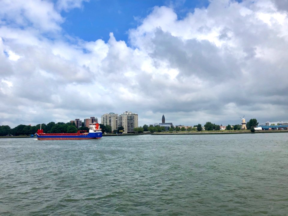 Maasboulevard, Schiedam, Zuid-Holland, Nederland 