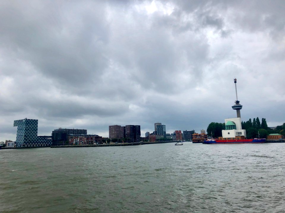Nieuwe Maas, Rotterdam, Zuid-Holland, Nederland 