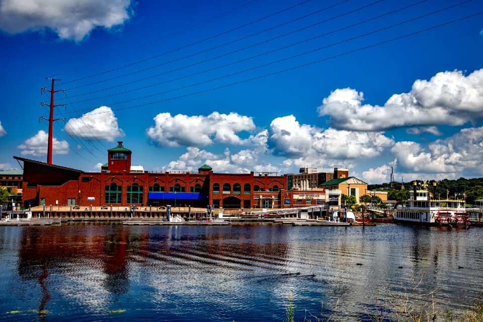 Urban town mississippi river