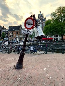 Broken Lamppost, Prins Hendrikkade, Binnenstad, Amsterdam,… 