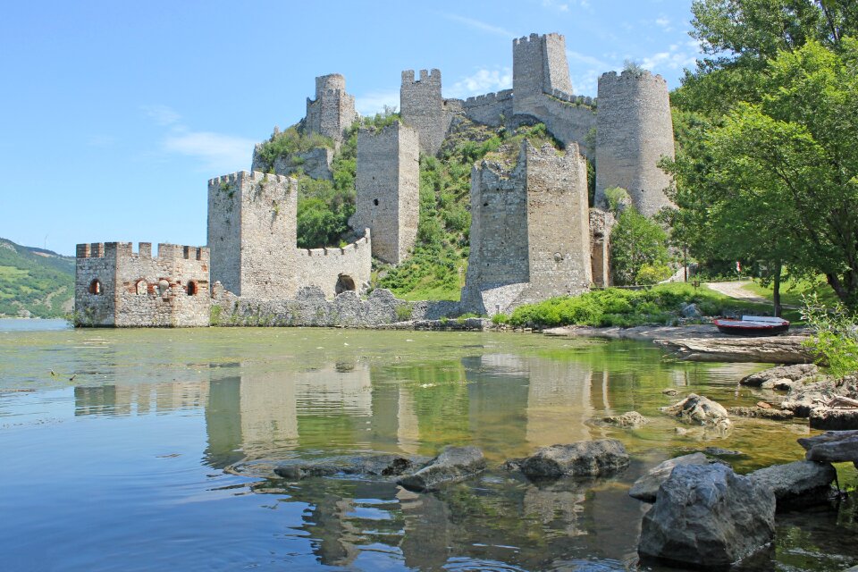 River old golubac