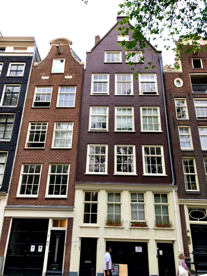 Geldersekade, Nieuwmarkt en Lastage, Amsterdam, Noord-Holl… 