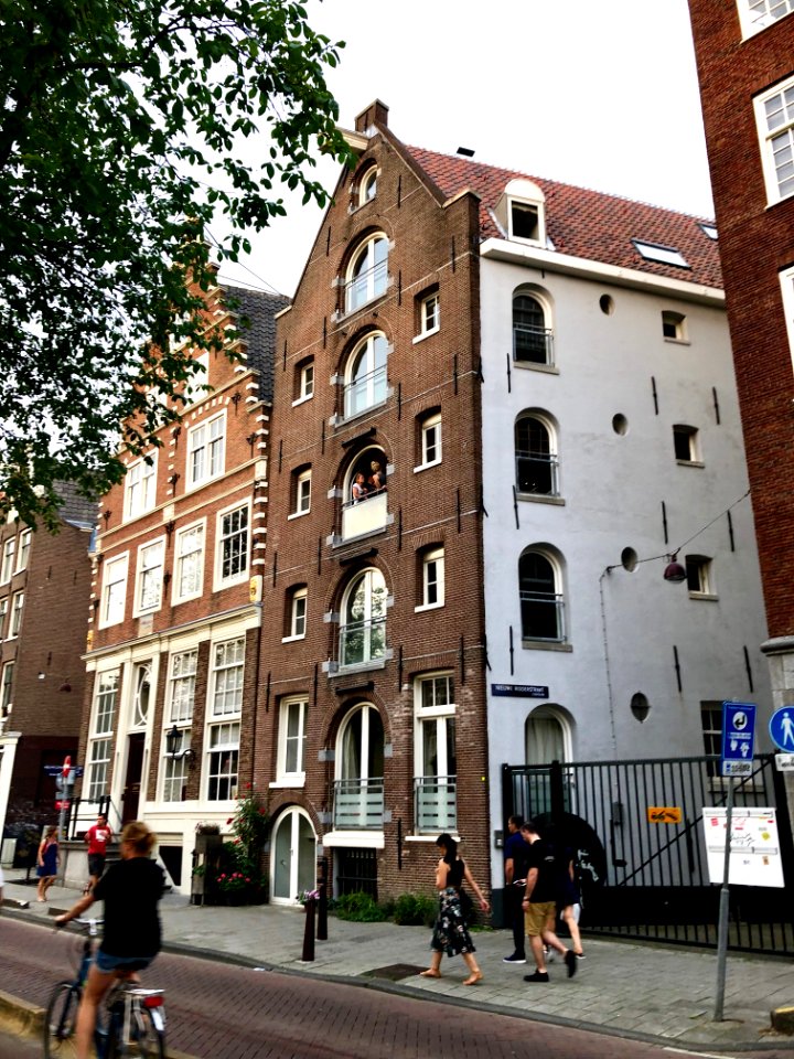 Geldersekade, Nieuwmarkt en Lastage, Amsterdam, Noord-Holl… 