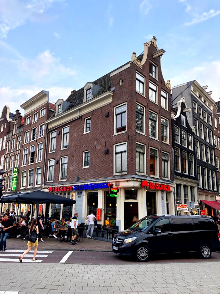 Geldersekade, Nieuwmarkt en Lastage, Amsterdam, Noord-Holl… 