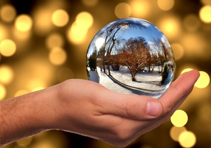 Snow mirroring hand