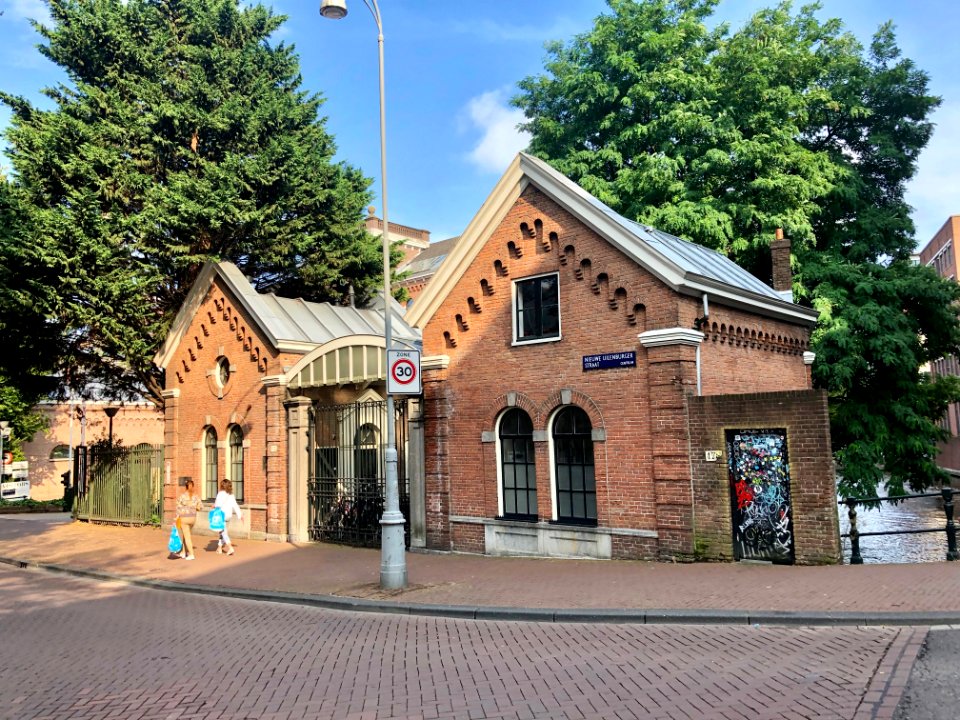 Nieuwe Uilenburgerstraat, Nieuwmarkt en Lastage, Amsterdam… 