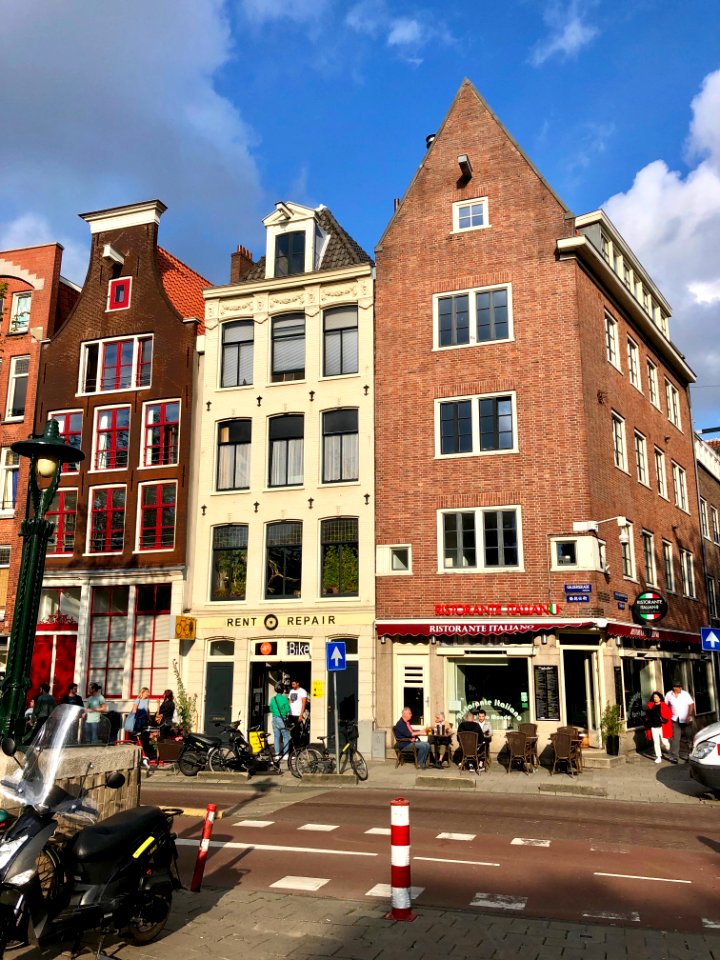 Geldersekade, Nieuwmarkt en Lastage, Amsterdam, Noord-Holl… 