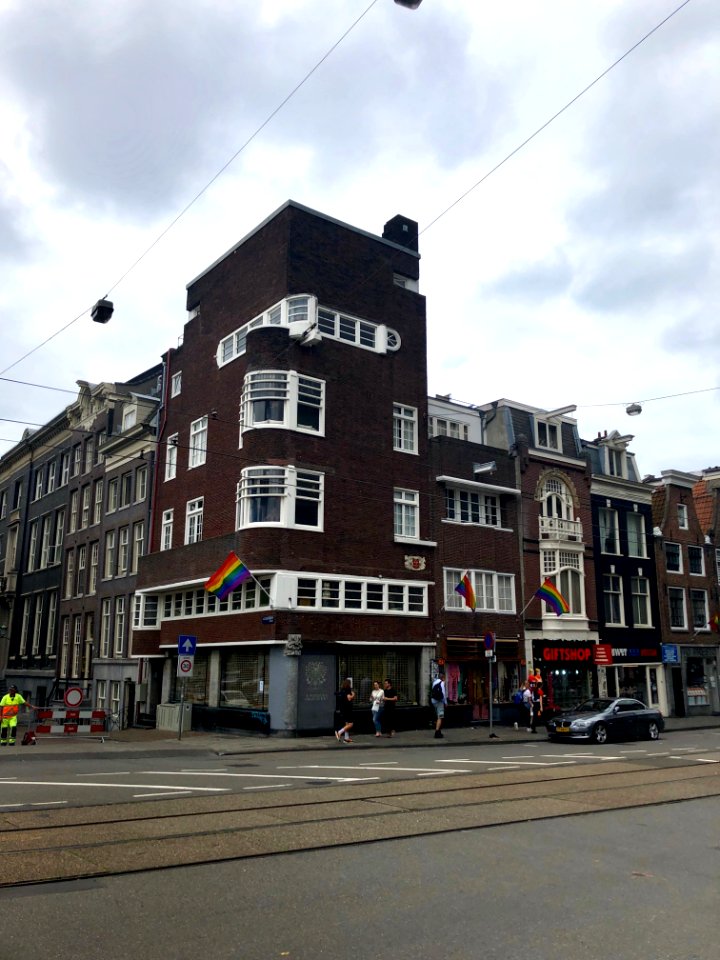 Apotheek (V.M.) Met Bovenwoningen, Vijzelstraat, Grachteng… 