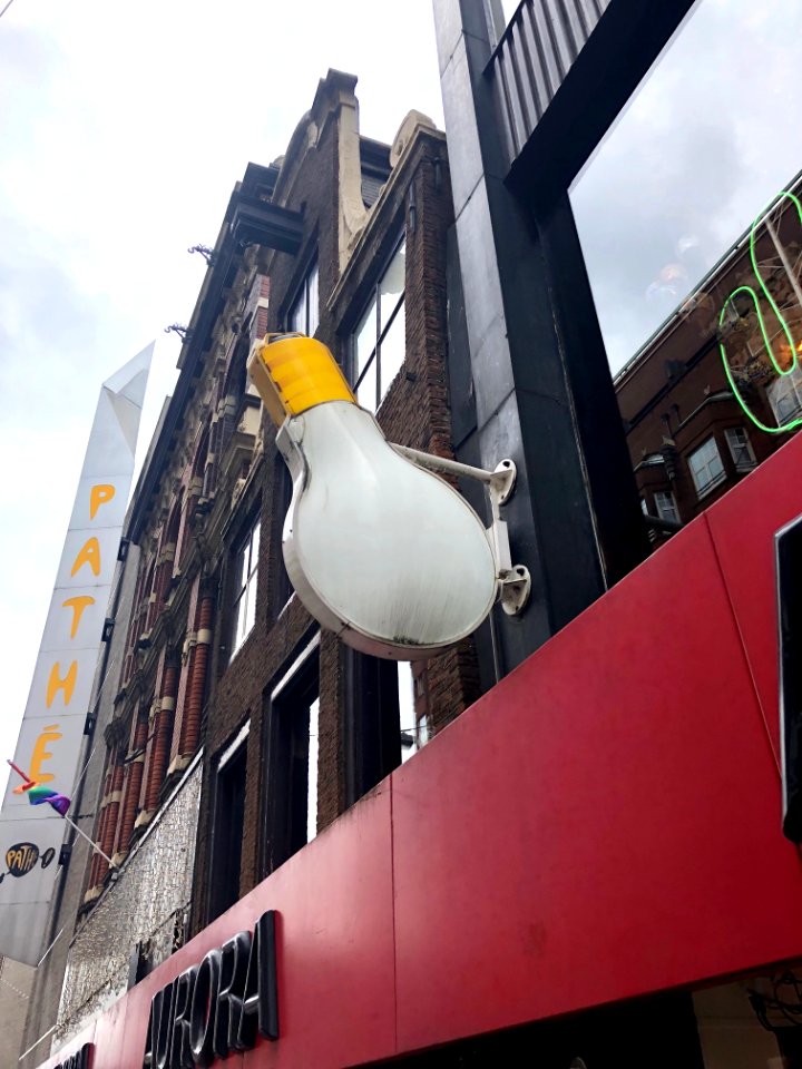 Aurora Lightbulb Sign, Grachtengordel, Amsterdam, Noord-Ho… 
