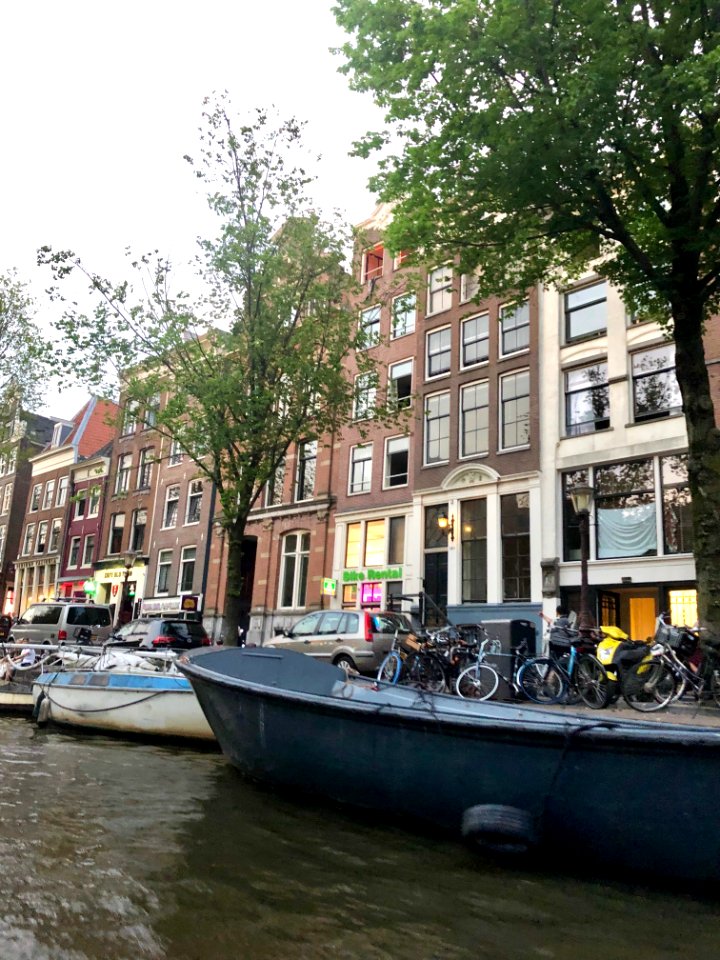 Oudezijds Voorburgwal, Binnenstad, Amsterdam, Noord-Hollan… 