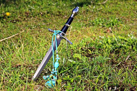 Chain jewellery dagger