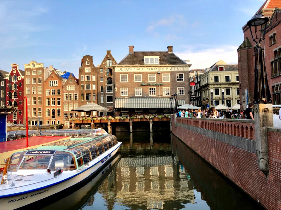 Damrak, Binnenstad, Amsterdam, Noord-Holland, Nederland 