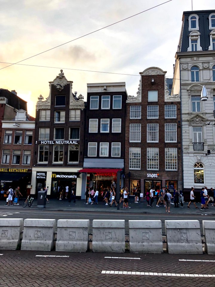 Damrak, Binnenstad, Amsterdam, Noord-Holland, Nederland 