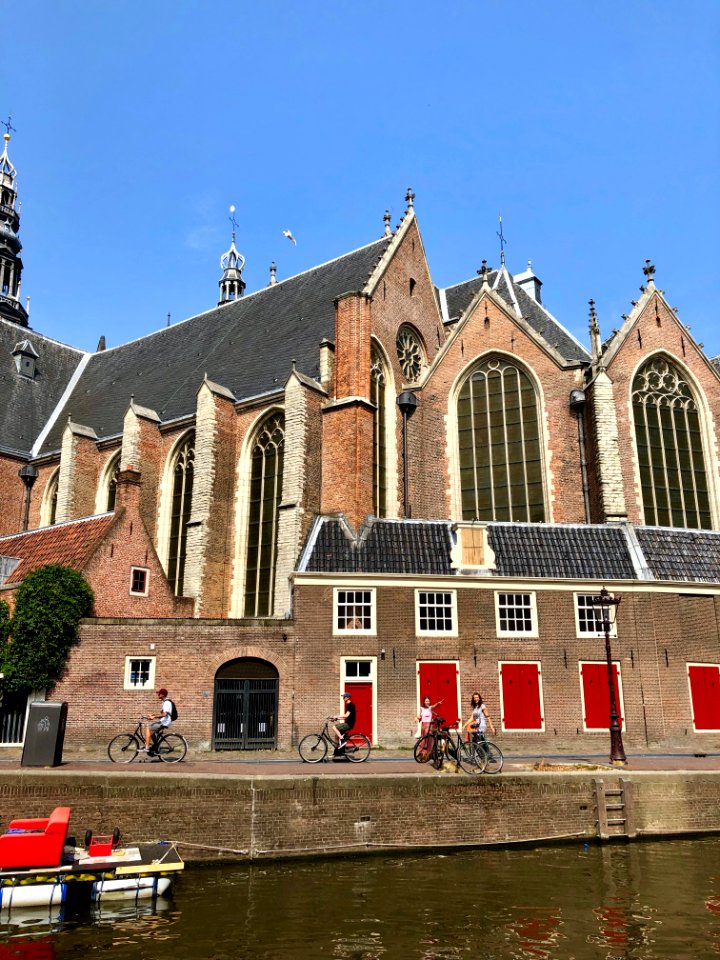De Oude Kerk, Binnenstad, Amsterdam, Noord-Holland, Nederl… 