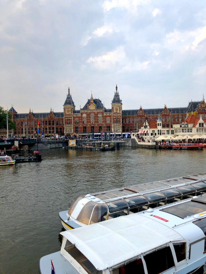 Amsterdam Centraal Station, Binnenstad, Amsterdam, Noord-H… 