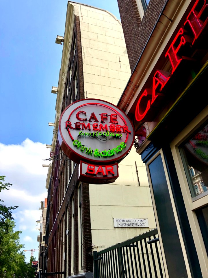 Cafe Remember Sign, Binnenstad, Amsterdam, Noord-Holland, … 