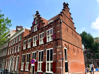 Huis aan de Drie Grachten, Binnenstad, Amsterdam, Noord-Ho… photo