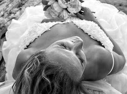 Wedding photo white bride