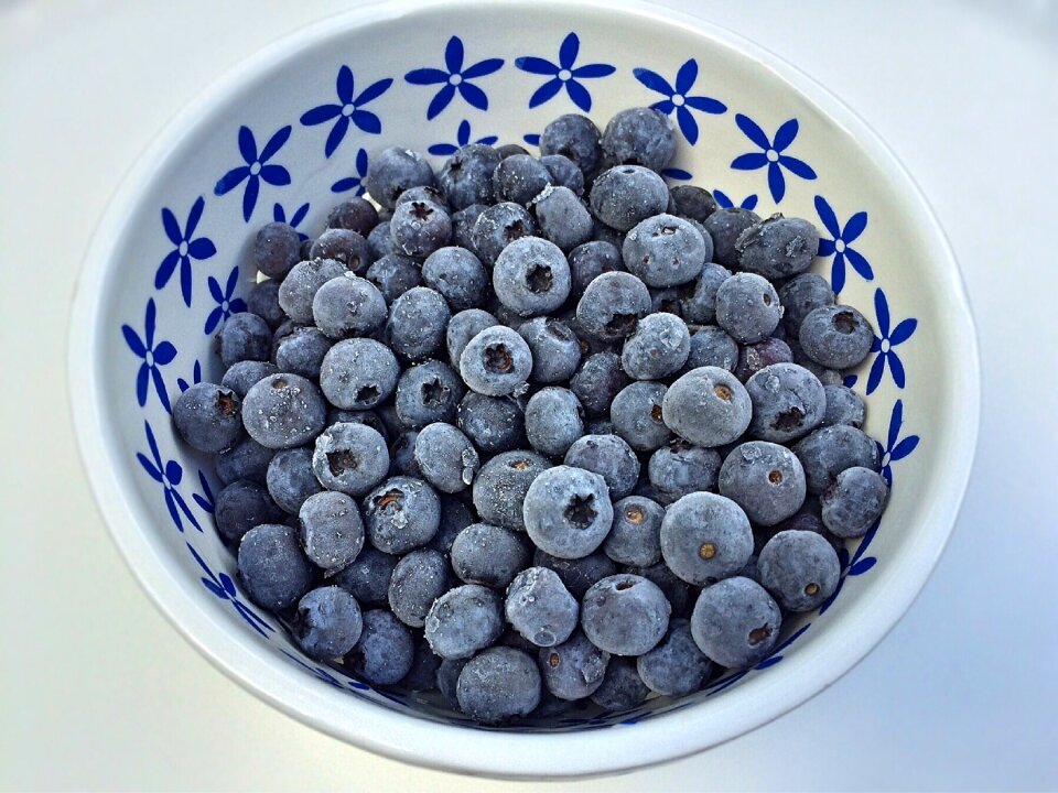 Frozen berry food