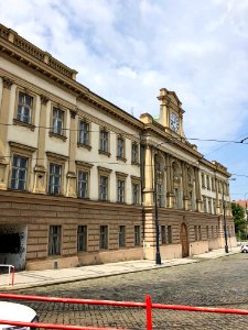 Budova Bývalých Hradcanských Kasaren, Hradčany, Praha, Hla… 