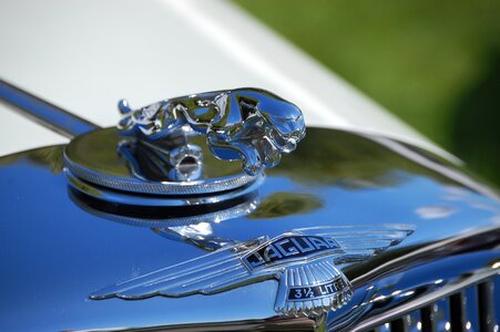 Automobile classic vehicle