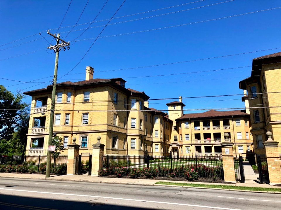 Crescent Court Apartments, North Avondale, Cincinnati, OH 