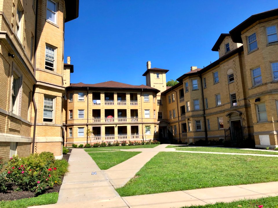Crescent Court Apartments, North Avondale, Cincinnati, OH 