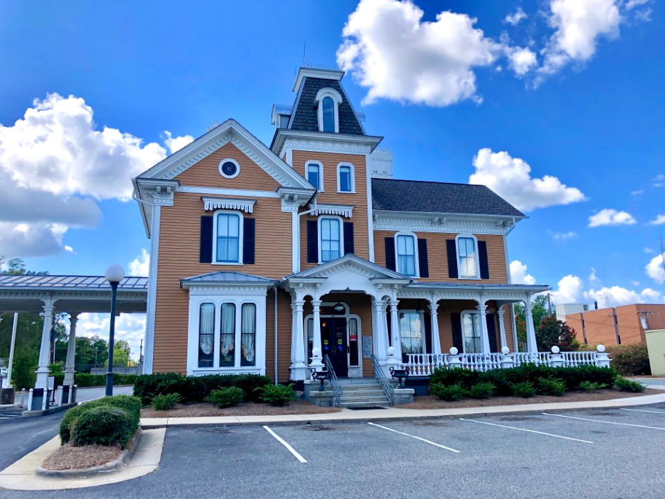 . Captain J. N. Williamson House (Edgewood), Graham, NC 