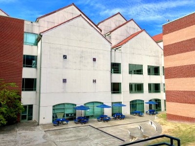 The John Frederick Educational Technology Complex, North C… 