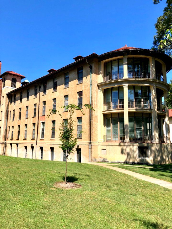 Beall Hall, North Carolina School of Science and Mathemati… 