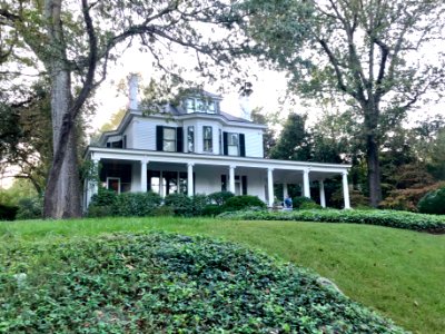 Fisher Park Circle, Fisher Park, Greensboro, NC 