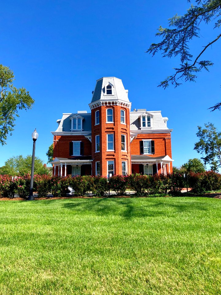 Tate House (Morganton Savings Bank), Morganton, NC 