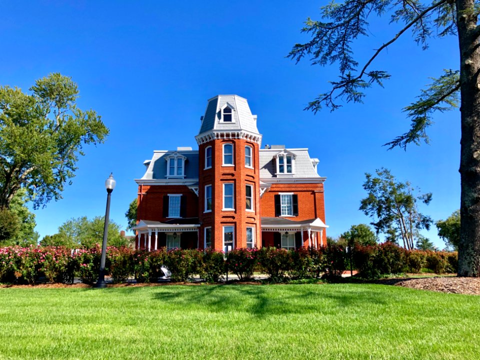 Tate House (Morganton Savings Bank), Morganton, NC 