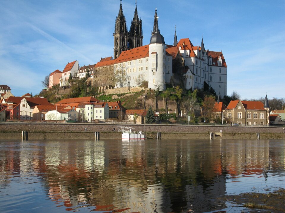 River elbe in meißen albrechtsburg castle