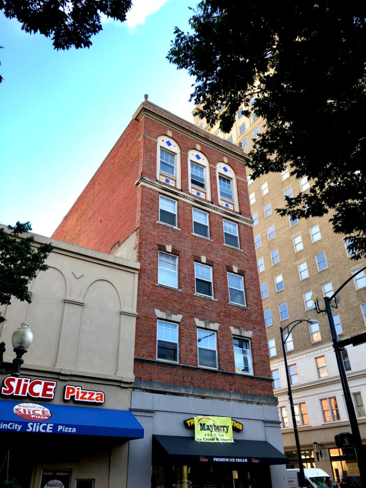 4th Street, Winston-Salem, NC 
