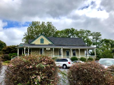 Grove Street, Hendersonville, NC 