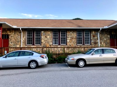 Old Maggie Valley Elementary School (Maggie Valley Town Ha… 