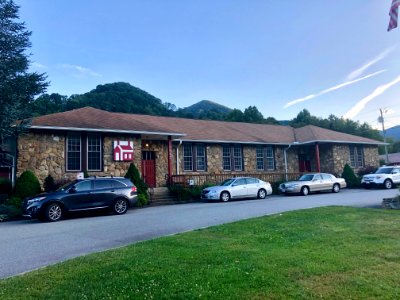 Old Maggie Valley Elementary School (Maggie Valley Town Ha… 