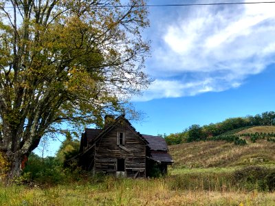 Abandoned Farmhouse, Cullowhee Mountain Road, Erastus, NC 