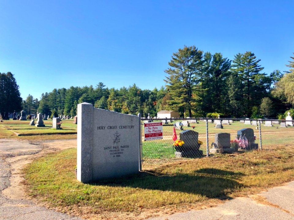 Entrance, Holy Cross Cemetery, Franklin, NH 