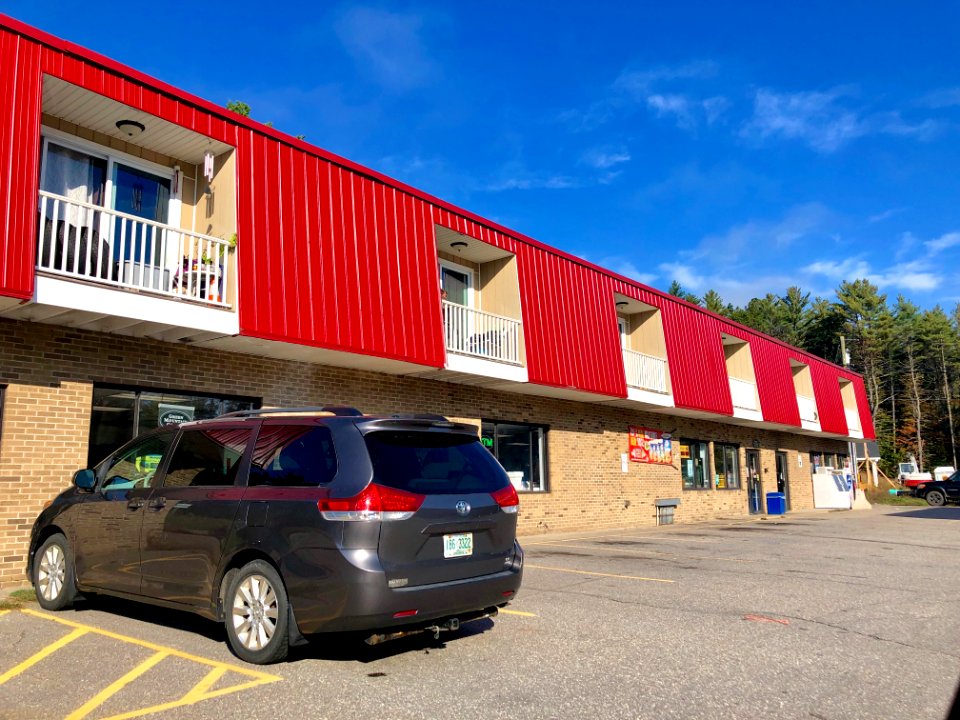 Robert's Market, Franklin, NH 