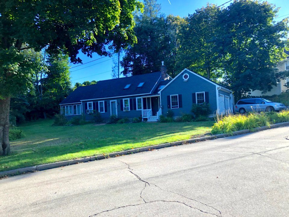 Horseshoe Pond Lane, Concord, NH 