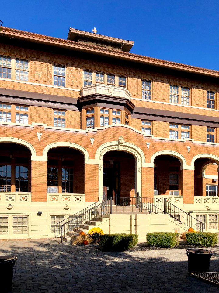 Archbishop McNicholas Catholic High School, Mount Washingt… 