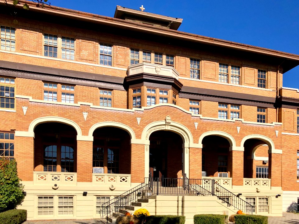 Archbishop McNicholas Catholic High School, Mount Washingt… 