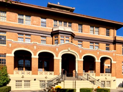 Archbishop McNicholas Catholic High School, Mount Washingt… 